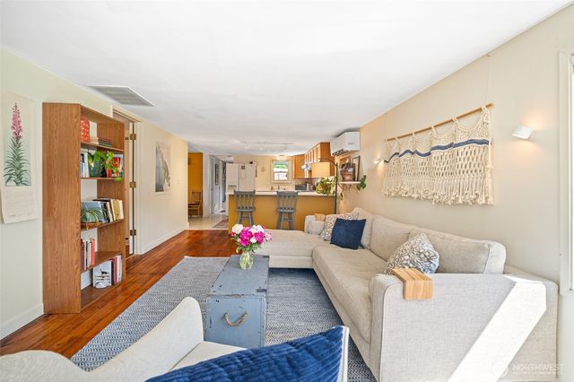 811 W Hazel Street, Mount Vernon, WA 98273