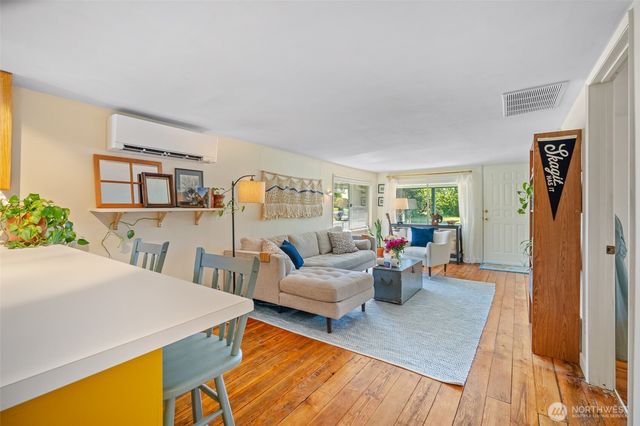 811 W Hazel Street, Mount Vernon, WA 98273