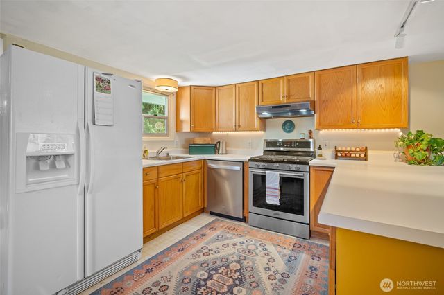 811 W Hazel Street, Mount Vernon, WA 98273