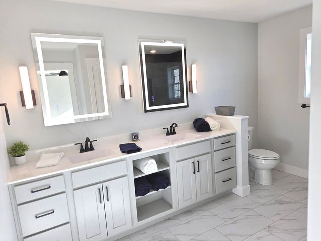 2203 Corrigan Way, Normal, IL 61761