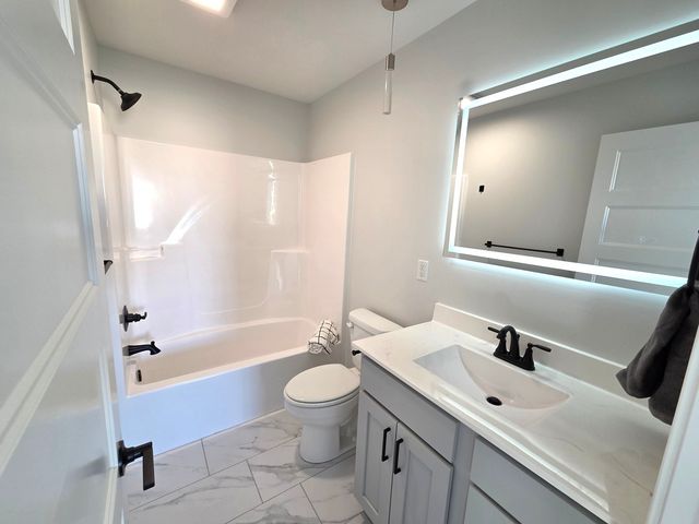 2203 Corrigan Way, Normal, IL 61761