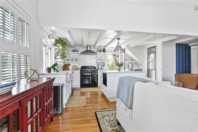 397 Gibbs Avenue CH, Newport, RI 02840