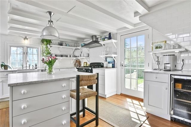 397 Gibbs Avenue CH, Newport, RI 02840