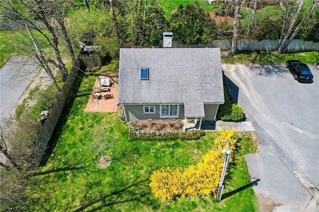 397 Gibbs Avenue CH, Newport, RI 02840