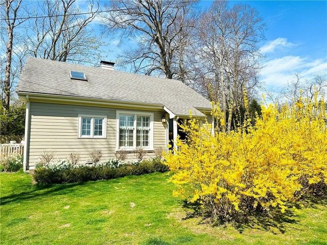 397 Gibbs Avenue CH, Newport, RI 02840