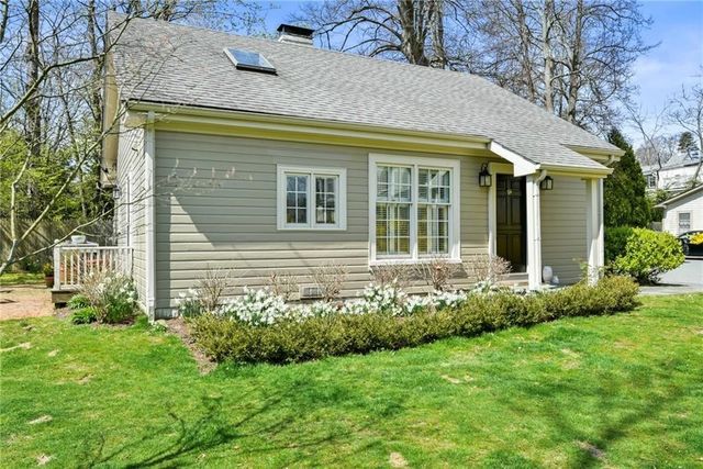 397 Gibbs Avenue CH, Newport, RI 02840