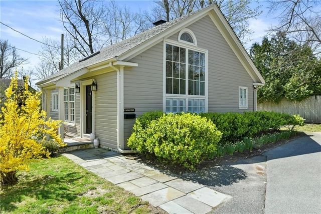 397 Gibbs Avenue CH, Newport, RI 02840