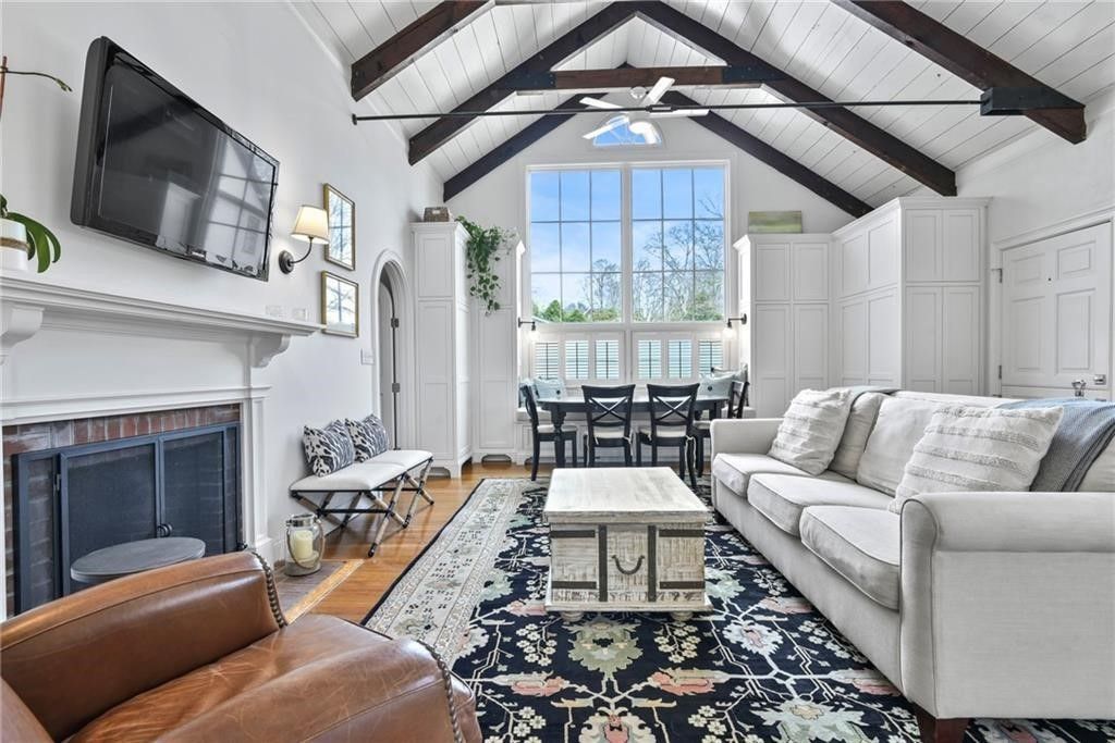 397 Gibbs Avenue CH, Newport, RI 02840