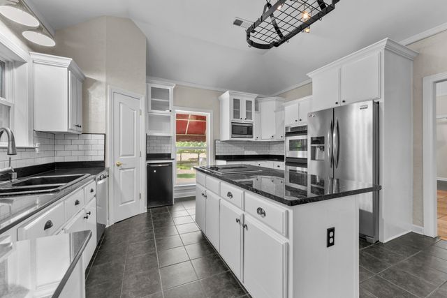 4250 OAK RD, Bartlett, TN 38135