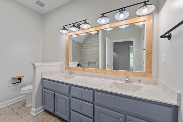 4250 OAK RD, Bartlett, TN 38135
