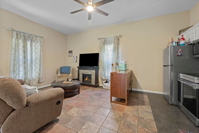 4250 OAK RD, Bartlett, TN 38135