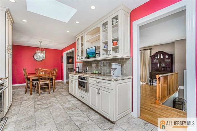 1087 Kearney Drive, North Brunswick, NJ 08902