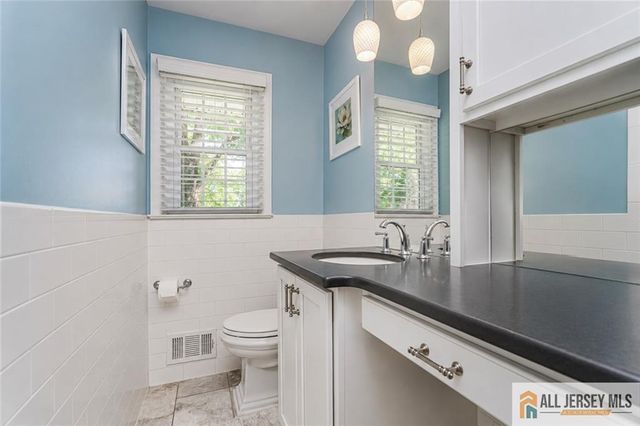 1087 Kearney Drive, North Brunswick, NJ 08902