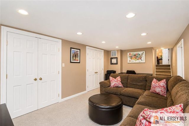 1087 Kearney Drive, North Brunswick, NJ 08902