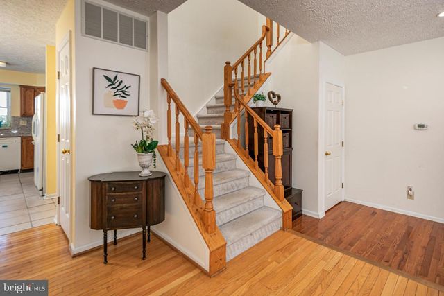 87 CASTLETON RD, Princeton, NJ 08540