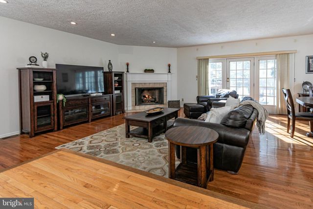 87 CASTLETON RD, Princeton, NJ 08540