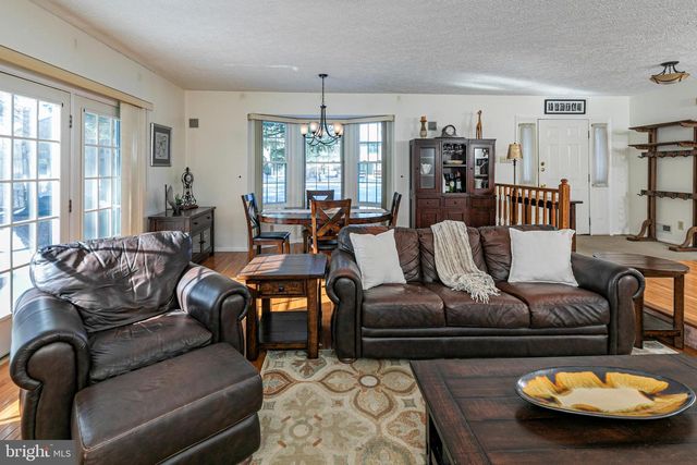 87 CASTLETON RD, Princeton, NJ 08540