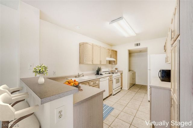 8412 Blue Island Avenue, Las Vegas, NV 89129