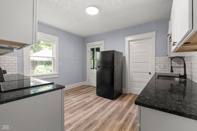 2330 E 16th Street, Indianapolis, IN 46201