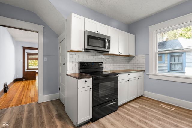 2330 E 16th Street, Indianapolis, IN 46201