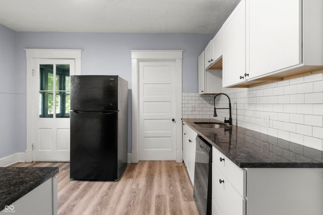 2330 E 16th Street, Indianapolis, IN 46201