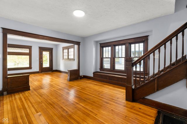 2330 E 16th Street, Indianapolis, IN 46201