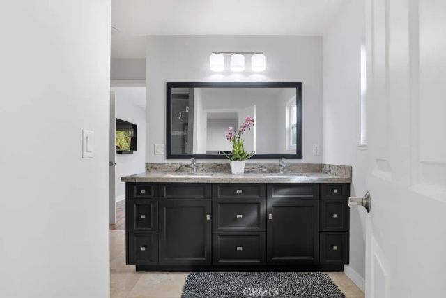 29353 Hillrise, Agoura Hills, CA 91301