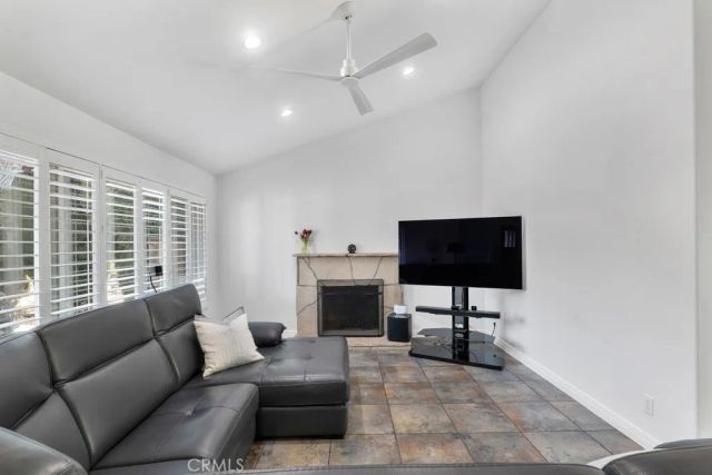 29353 Hillrise, Agoura Hills, CA 91301