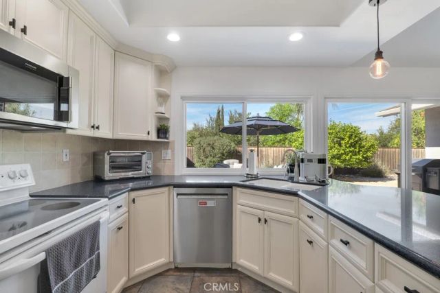29353 Hillrise, Agoura Hills, CA 91301