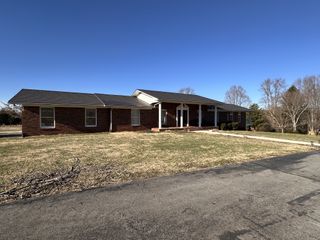3564 Viola Rd, Mcminnville, TN 37110