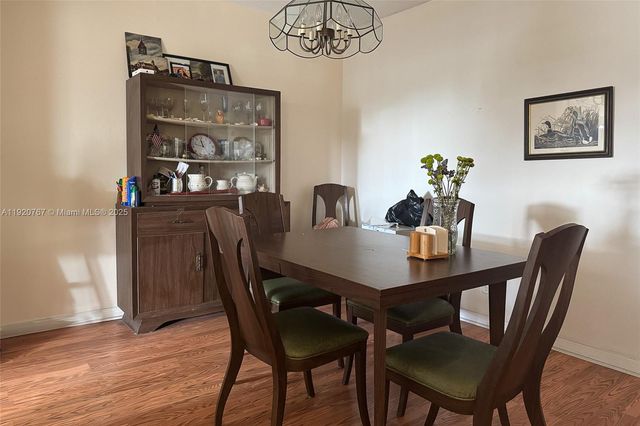 501 Blue Heron Dr 313-A, Hallandale Beach, FL 33009