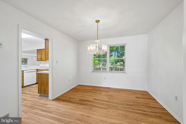 8 NEW HAVEN DR, Newark, DE 19713
