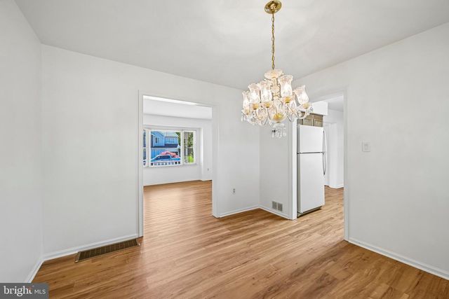 8 NEW HAVEN DR, Newark, DE 19713