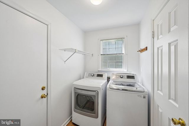 8 NEW HAVEN DR, Newark, DE 19713