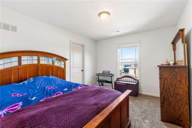 1702 Bay Court, Kearney, MO 64060