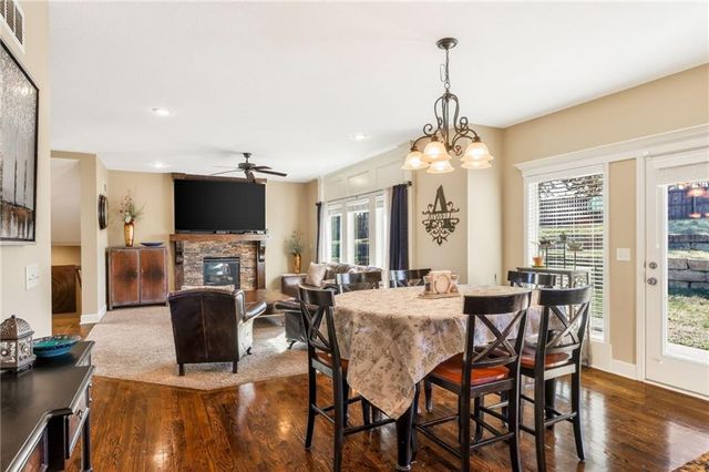 1702 Bay Court, Kearney, MO 64060