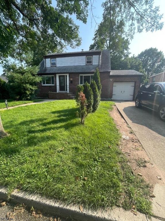 80 Circle Drway, Teaneck Twp., NJ 07666 — exterior