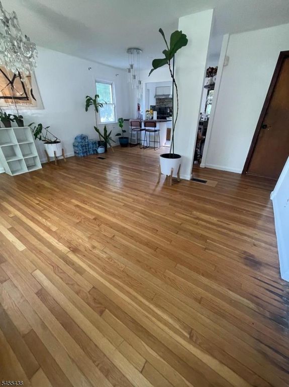 80 Circle Drway, Teaneck Twp., NJ 07666 — photo 3