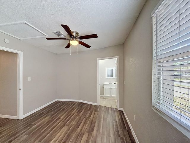 1913 W HANNA AVENUE, Tampa, FL 33604