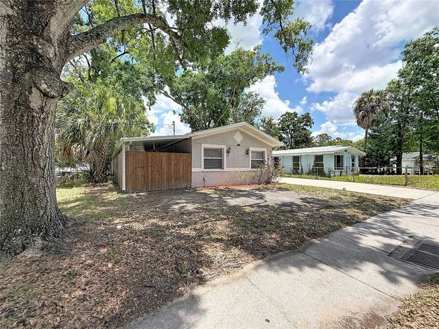 1913 W HANNA AVENUE, Tampa, FL 33604