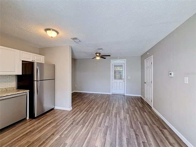 1913 W HANNA AVENUE, Tampa, FL 33604