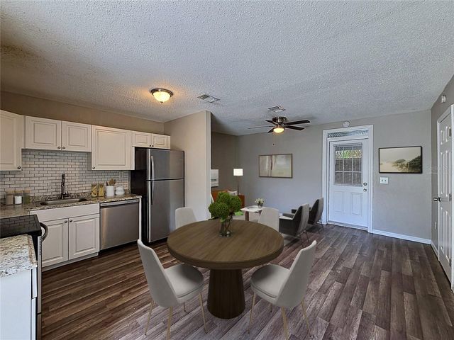 1913 W HANNA AVENUE, Tampa, FL 33604
