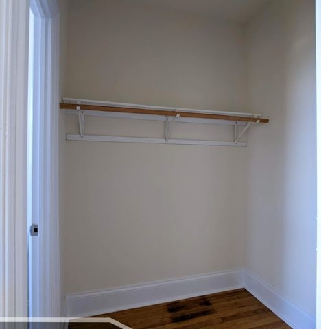 2704 N Sawyer Avenue 301, Chicago, IL 60647