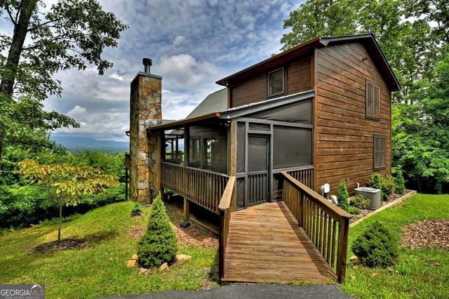 572 Sunrock Mountain Trc, Blue Ridge, GA 30513