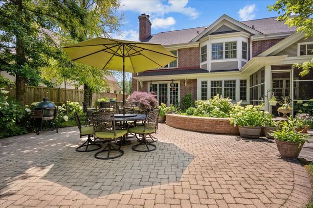 2142 Harrison Street, Glenview, IL 60025
