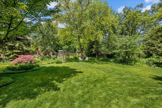 2142 Harrison Street, Glenview, IL 60025