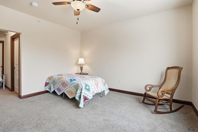 4027 FAIRWAY HILLS DR, Rapid City, SD 57702