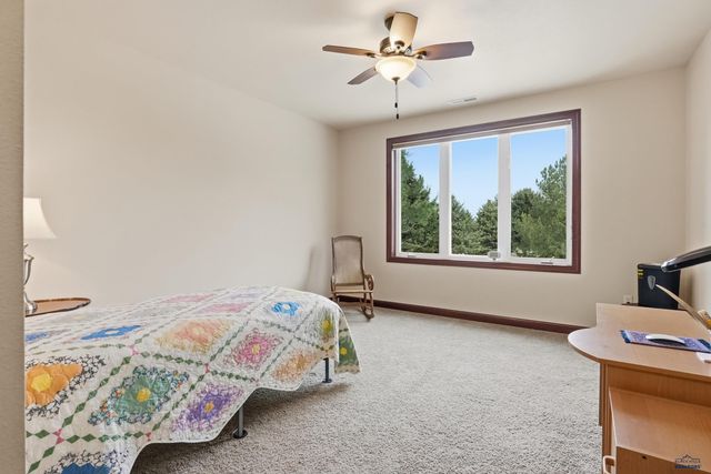 4027 FAIRWAY HILLS DR, Rapid City, SD 57702