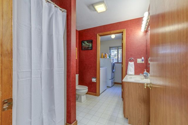 7 Hunter Drive, Derry, NH 03038