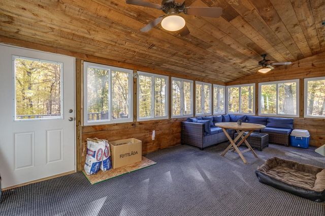 7 Hunter Drive, Derry, NH 03038
